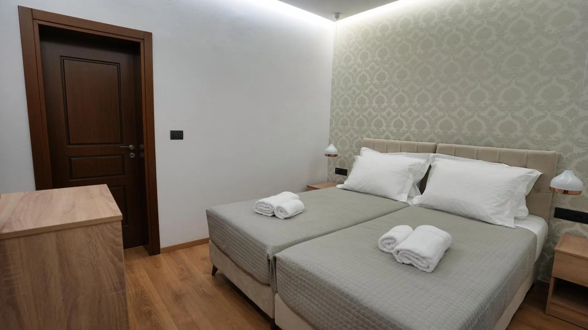Villa Qeli Gjirokastër 0*,