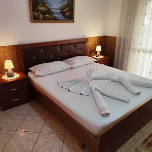 Artur's 2 Gjirokastra